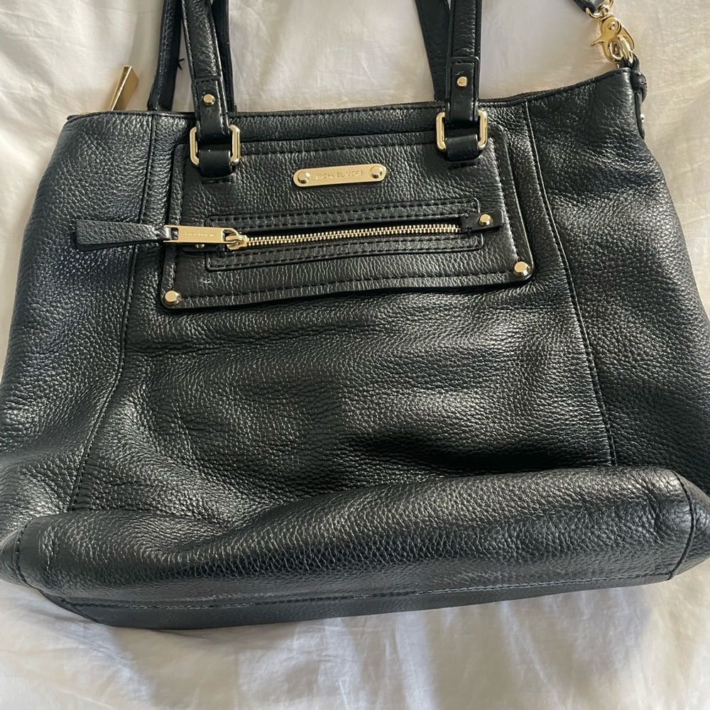 Michael Kors bag. Never used. Soft leather.